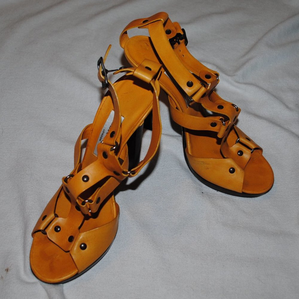 SZ 9.5 YELLOW LEATHER, JIMMY CHOO OPEN TOE 5IN HEEL SHOES